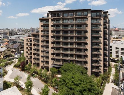 アトラス池尻レジデンス:地域の景観と調和する外観