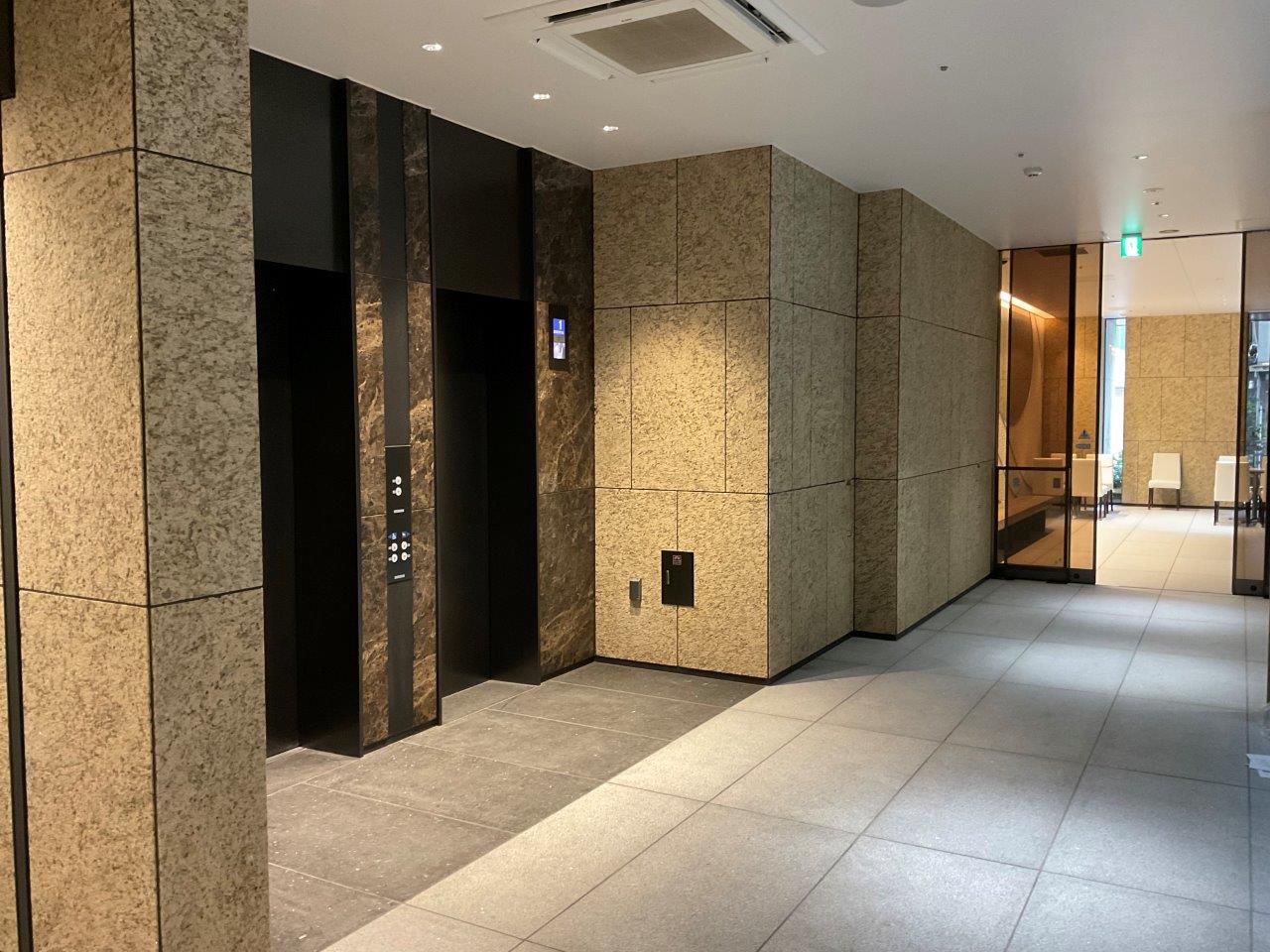 1階エントランス工事