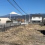 北西に富士山が一望でき、眺望をさえぎるものが無く、四季折々とても綺麗に見えます。