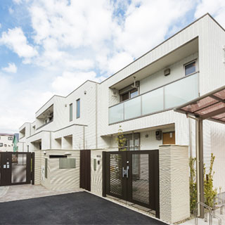 BORIKIひがしかさい