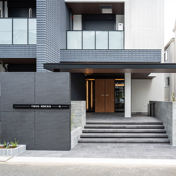 MAIN ENTRANCE