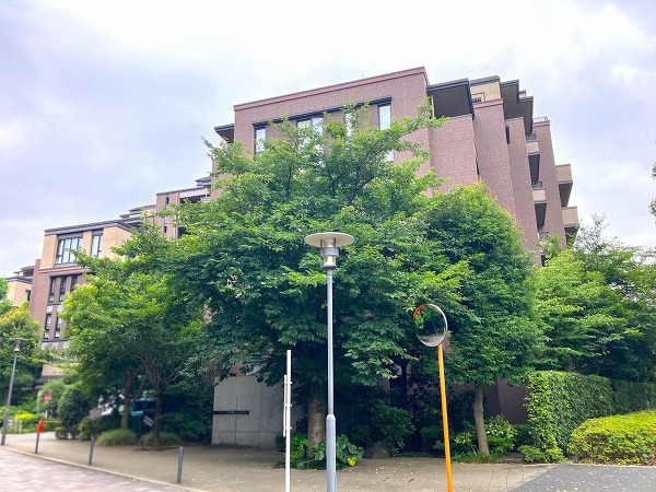 アトラス調布南棟（光の棟）